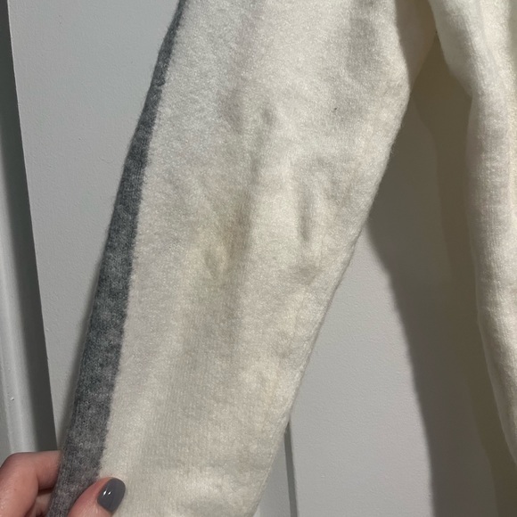 NWT Loft Lou and Grey women’s sweater - Picture 8 of 8